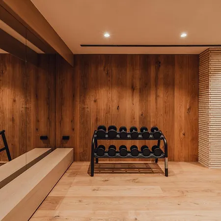 Puro Stare 4* 华沙