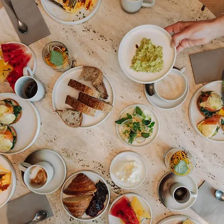 ホテル Puro Stare ワルシャワ